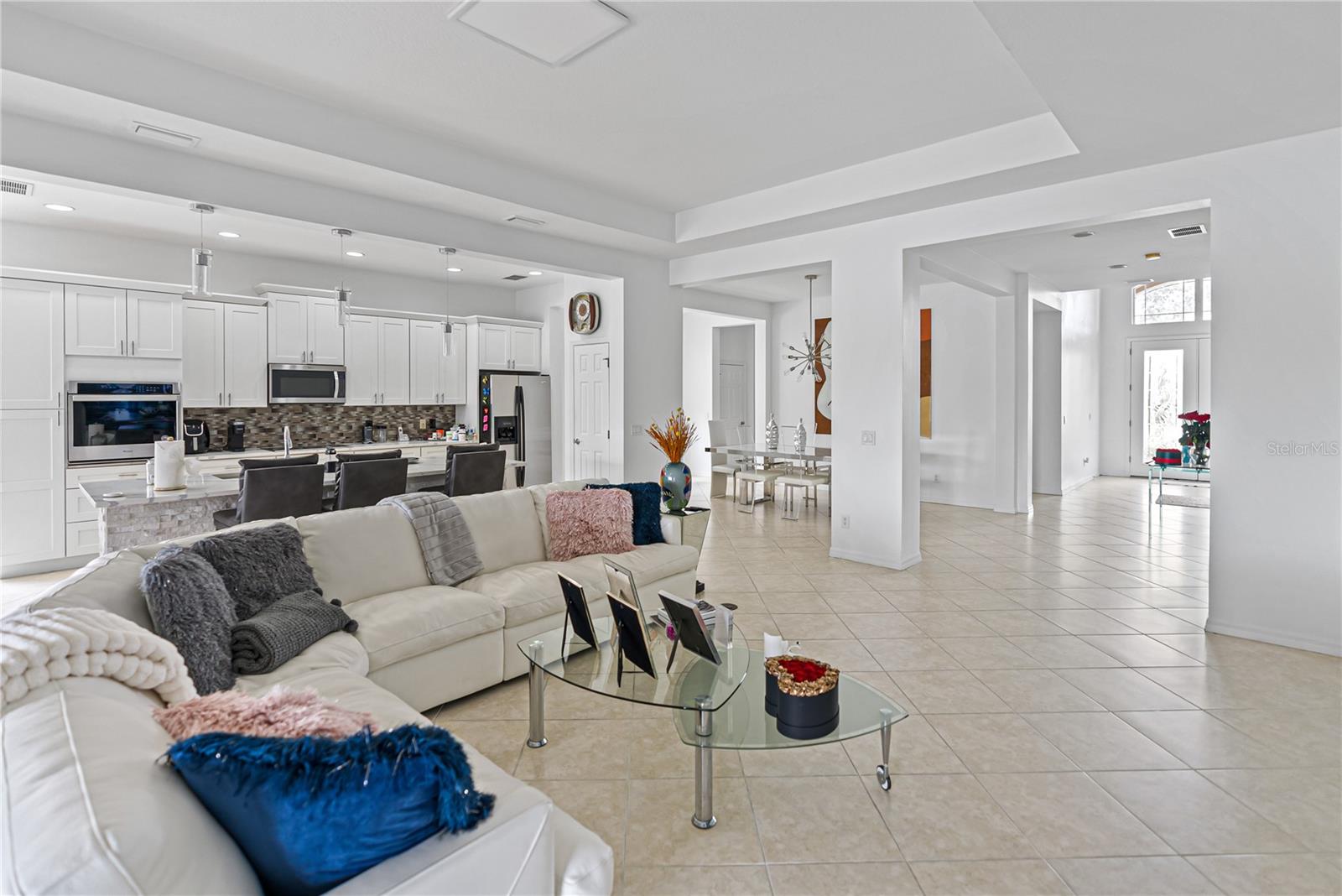 PALMA SOLA TRACE - Residential Lease