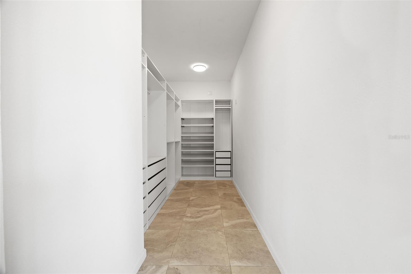 HACIENDAS EL MOLINO - Residential