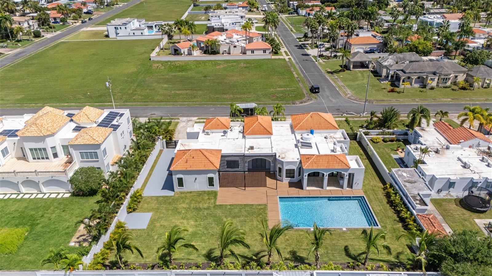 HACIENDAS EL MOLINO - Residential