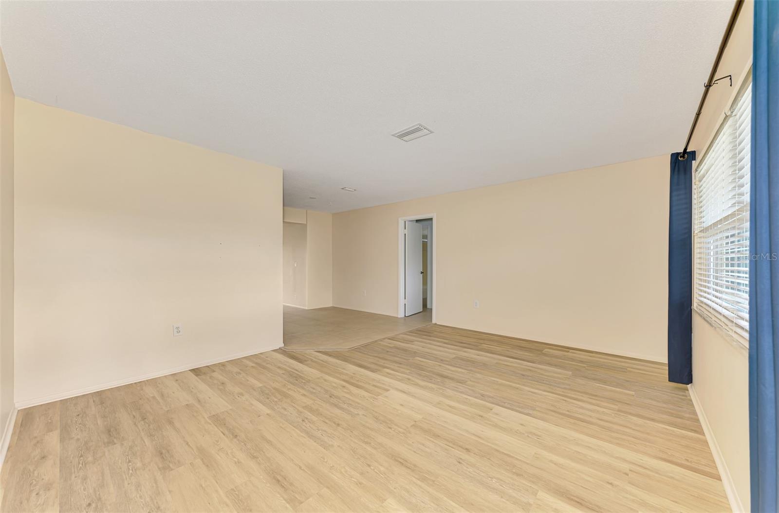 SOUTH GATE RIDGE 03 - Residential