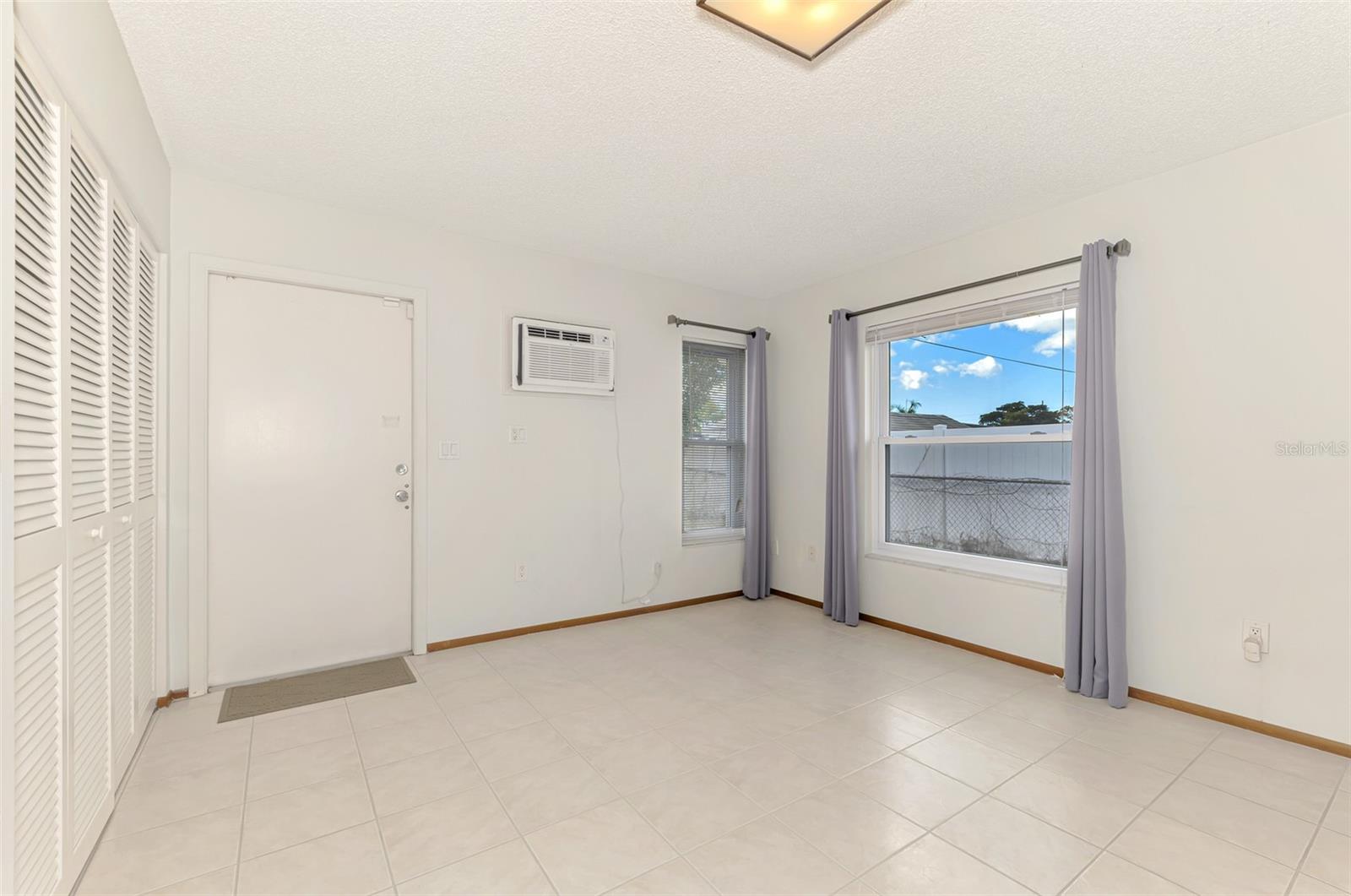 SOUTH GATE RIDGE 03 - Residential