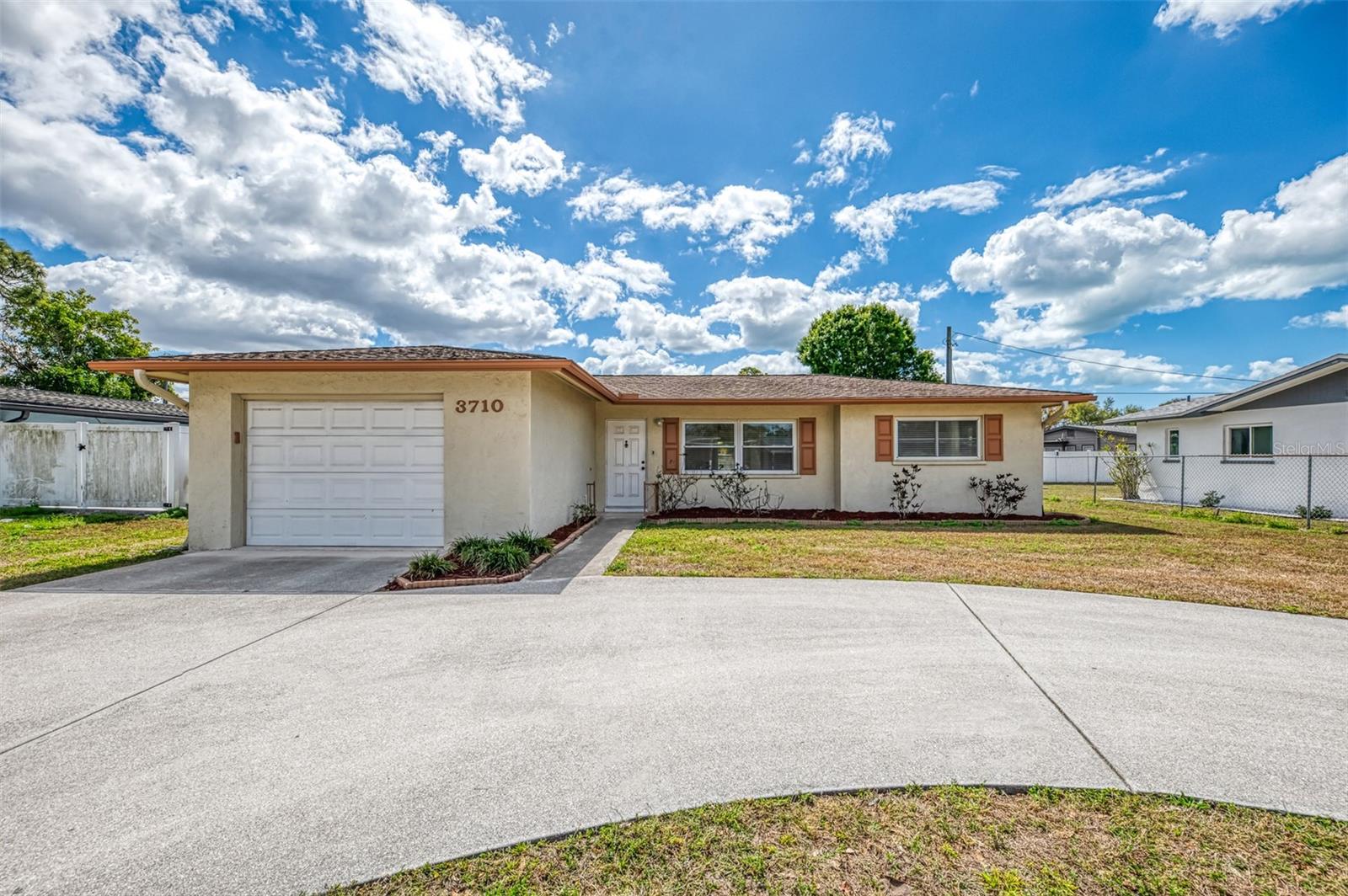 SOUTH GATE RIDGE 03 - Residential