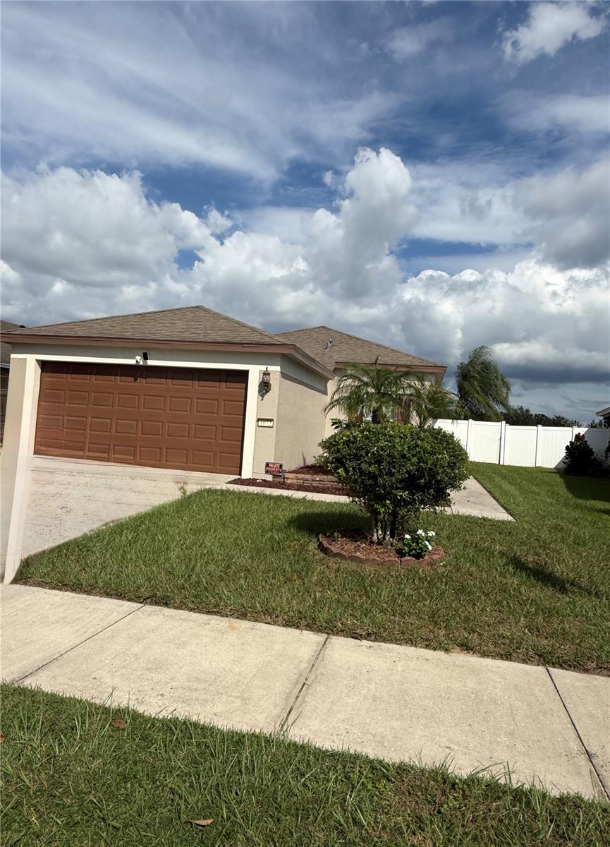 Welcome home! Rare 3 bedroom that has 2 primary suites a must have feature for frequent guests or roommates. Beautiful tropical landscaping with irrigation completely fenced in backyard with privacy fence under $300k! Centrally located with quick access to 589 & 41. New state of the art stainless steel GE appliances stove has WiFi and air fryer, French door refrigerator with in door water and ice, washer and dryer, luxury vinyl throughout incredibly. Low hoa $97 a month includes trash, sewer, community pool,playground,cabana, clubhouse, Spectrum highspeed available, freshly “soft wash” roof. No flood insurance required, never had insurance claim.
No neighbors in front or behind very private backyard with patio area