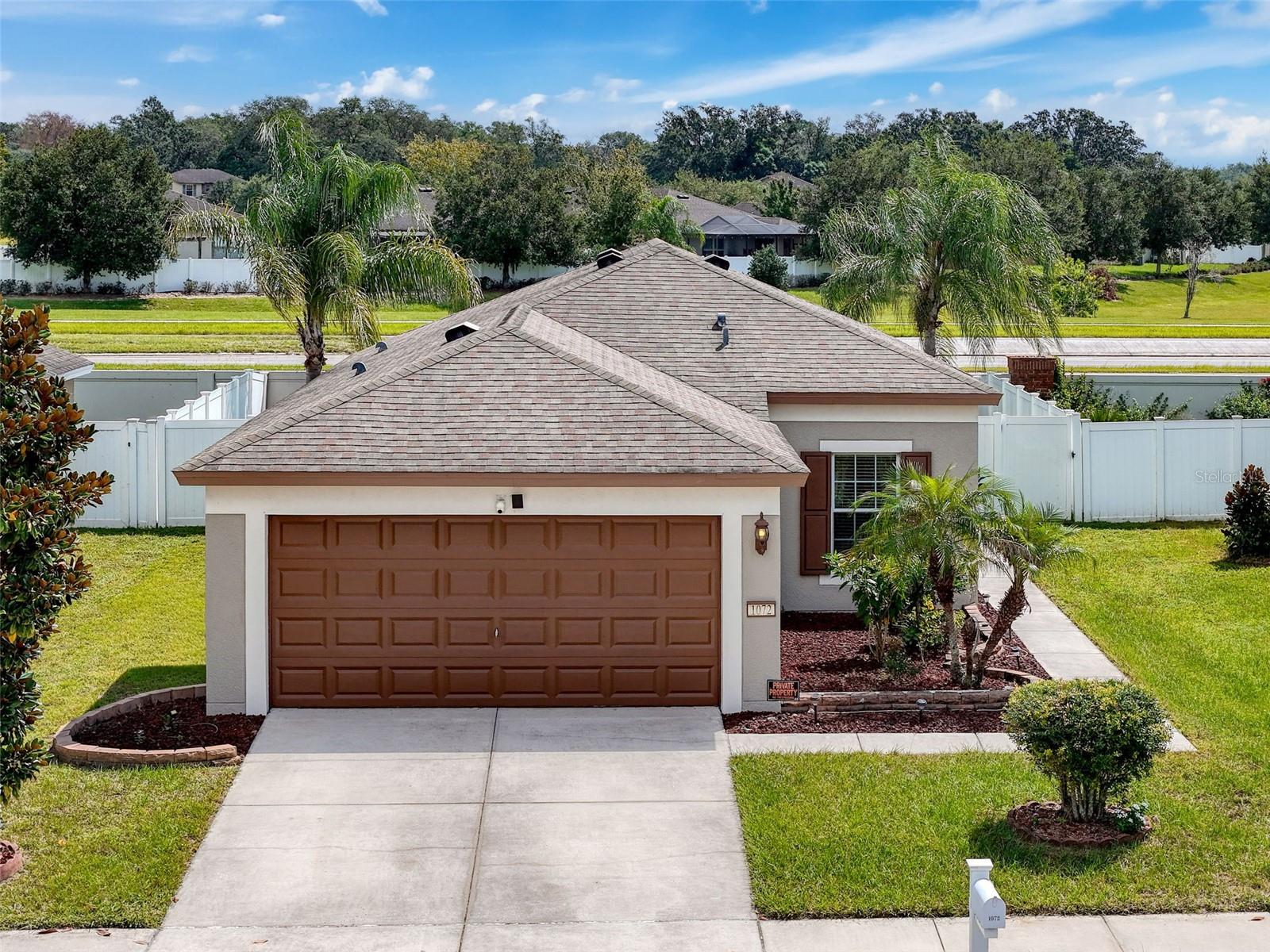 Welcome home! Rare 3 bedroom that has 2 primary suites a must have feature for frequent guests or roommates. Beautiful tropical landscaping with irrigation completely fenced in backyard with privacy fence under $300k! Centrally located with quick access to 589 & 41. New state of the art stainless steel GE appliances stove has WiFi and air fryer, French door refrigerator with in door water and ice, washer and dryer, luxury vinyl throughout incredibly. Low hoa $97 a month includes trash, sewer, resort style amenities including community pool,playground,cabana, clubhouse, Spectrum highspeed available, freshly “soft wash” roof and painted inside and out. No flood insurance required, never had insurance claim.
No neighbors in front or behind very private backyard with patio area