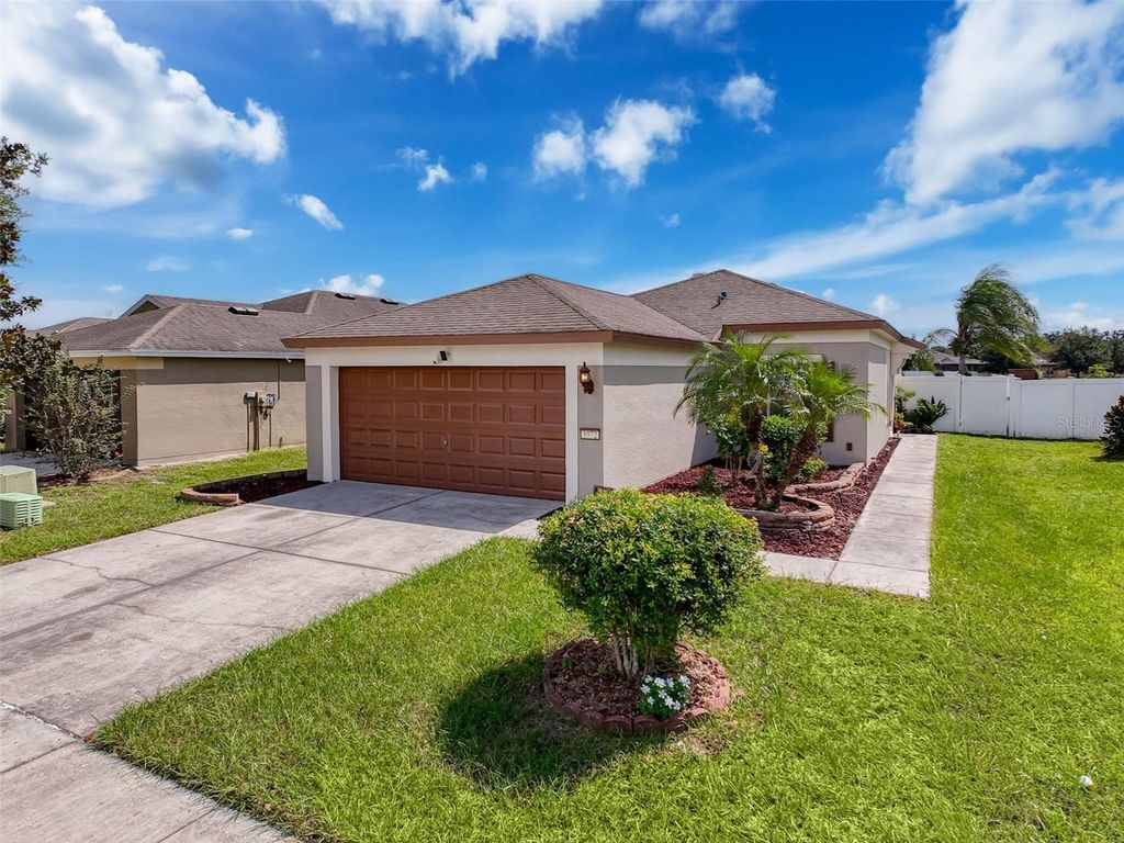 Photo of 1072 Hill Flower Drive, Brooksville, FL 34604 (MLS # C7514608)