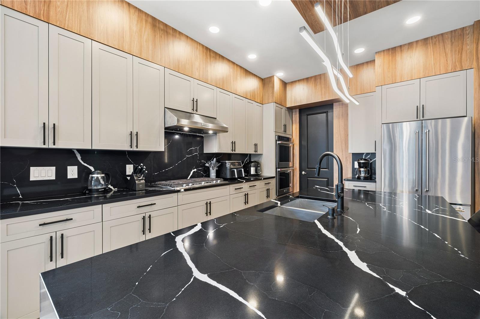 ROYAL CYPRESS PRESERVE - Residential