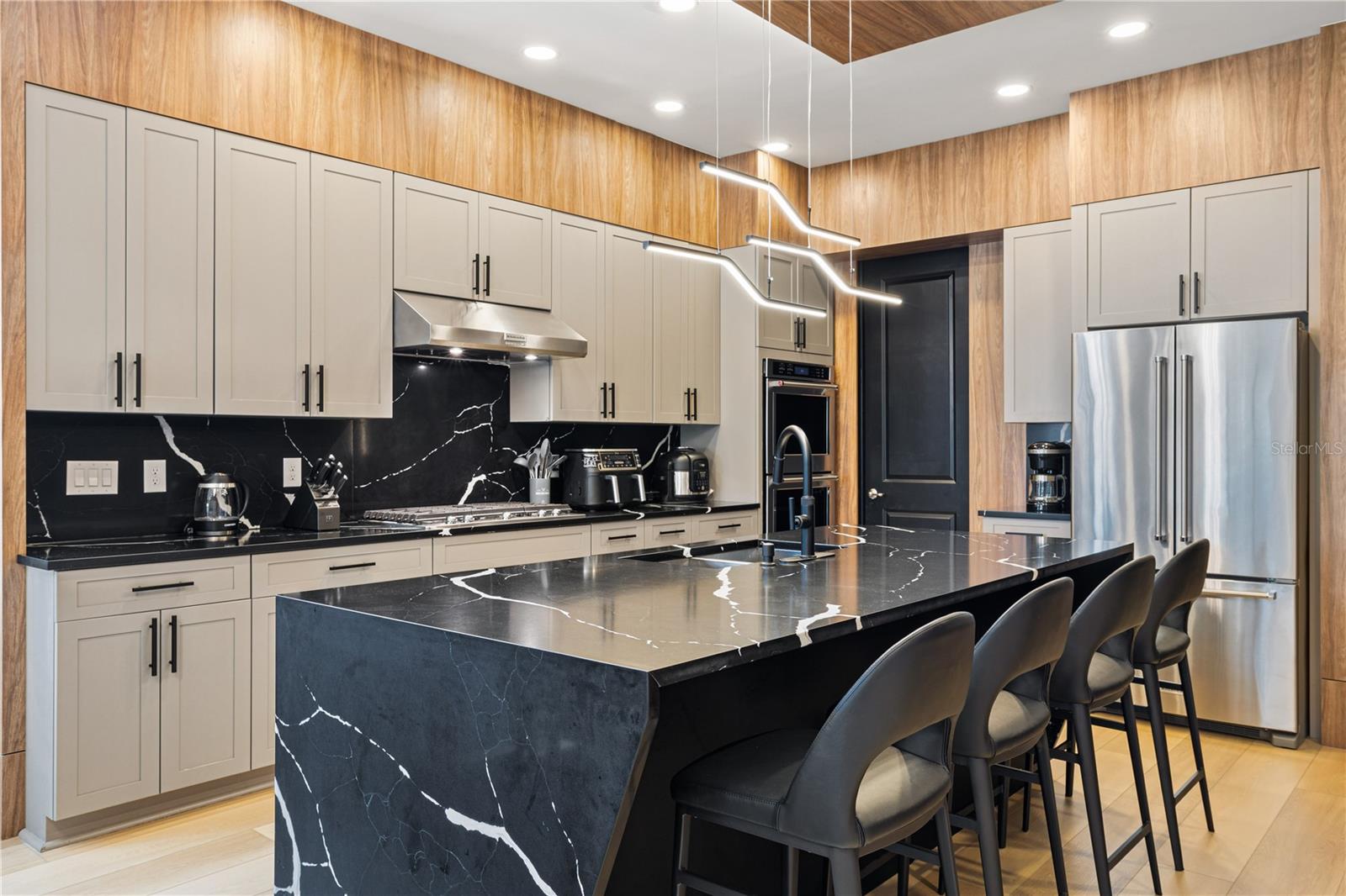 ROYAL CYPRESS PRESERVE - Residential