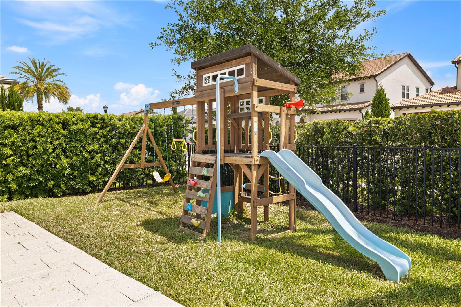 ROYAL CYPRESS PRESERVE - Residential