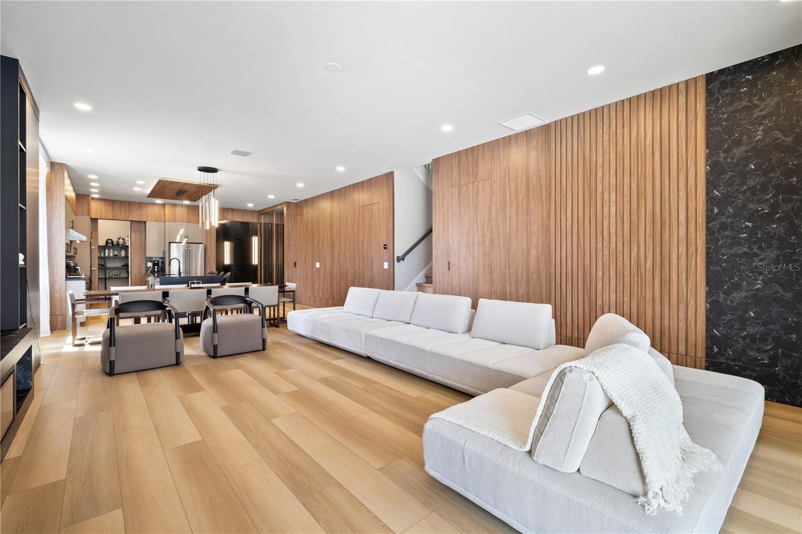 ROYAL CYPRESS PRESERVE - Residential