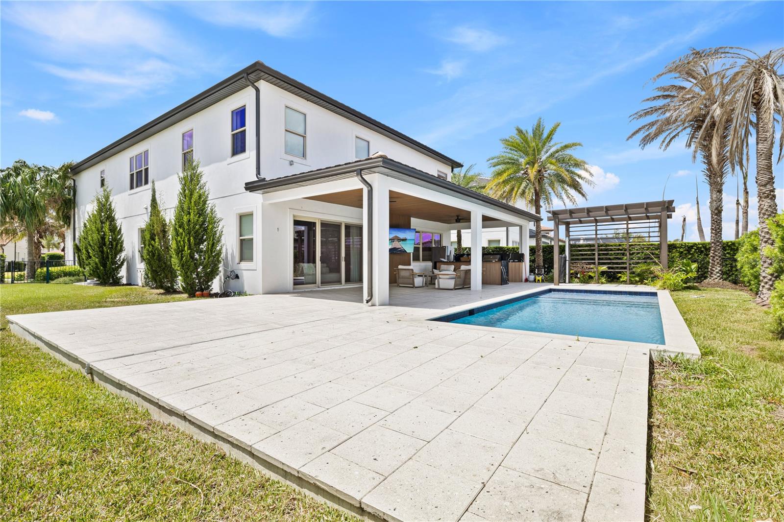 ROYAL CYPRESS PRESERVE - Residential