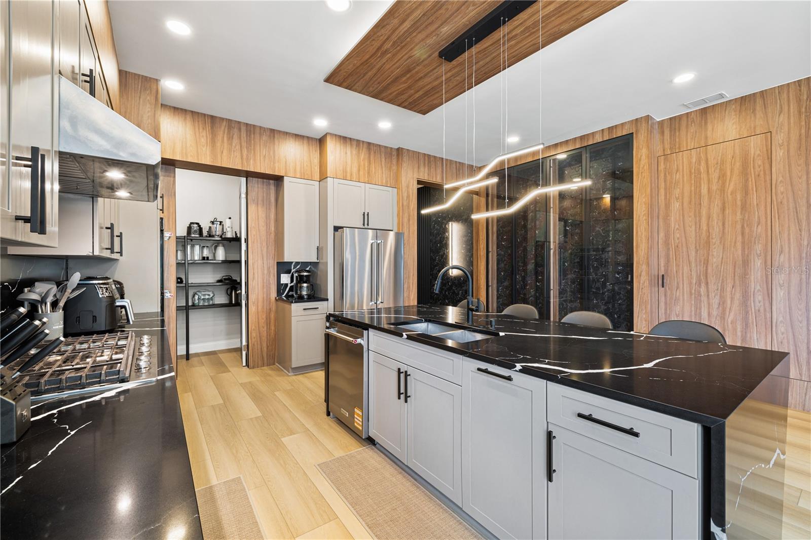 ROYAL CYPRESS PRESERVE - Residential