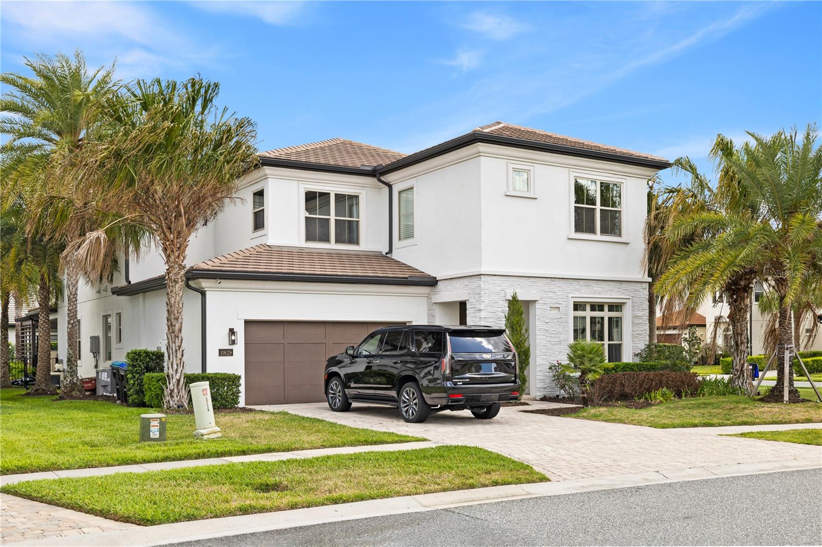 10829 ROYAL CYPRESS WAY