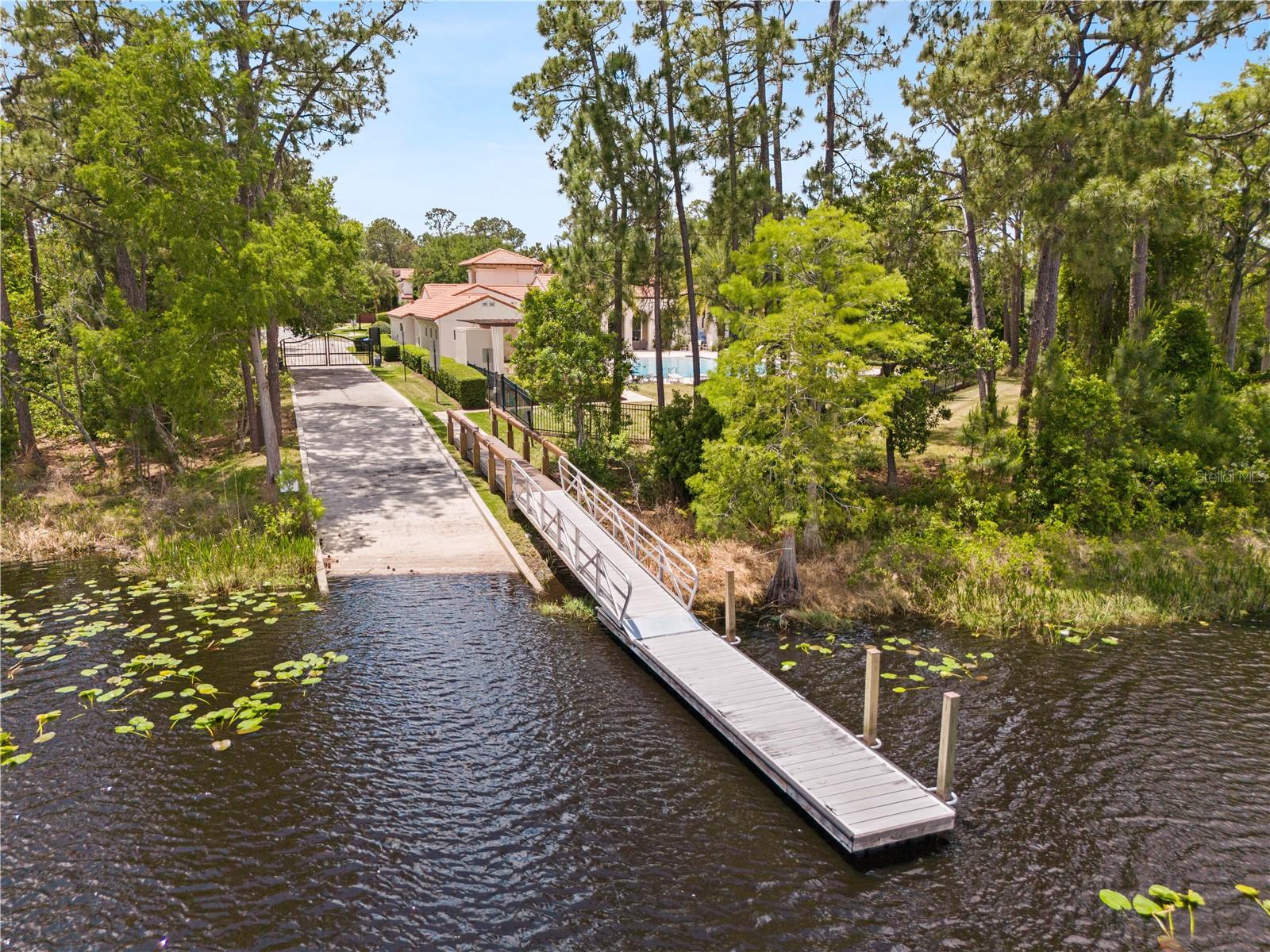 ROYAL CYPRESS PRESERVE - Residential