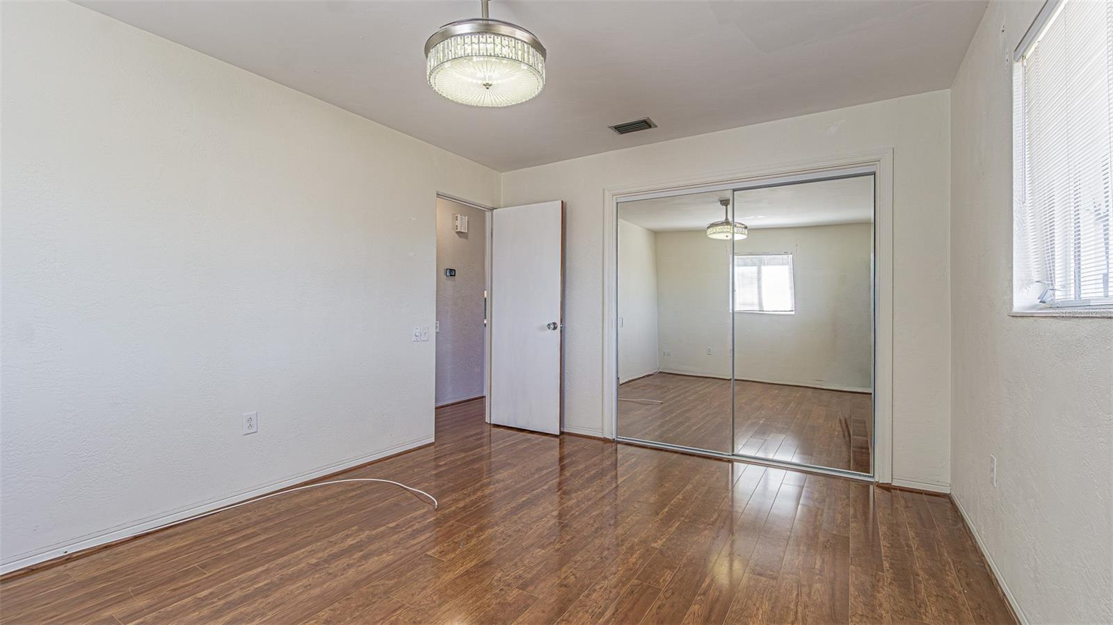 RIDGEWOOD GROVES - Residential