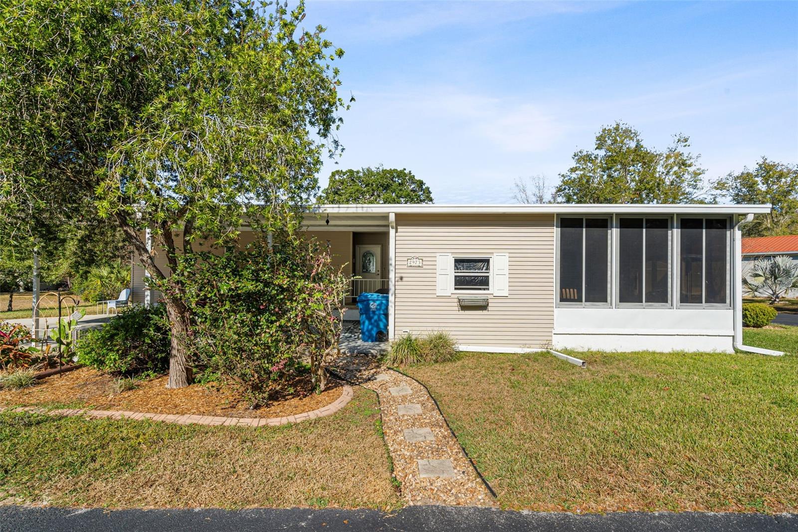 2973 KINGSWOOD CIRCLE