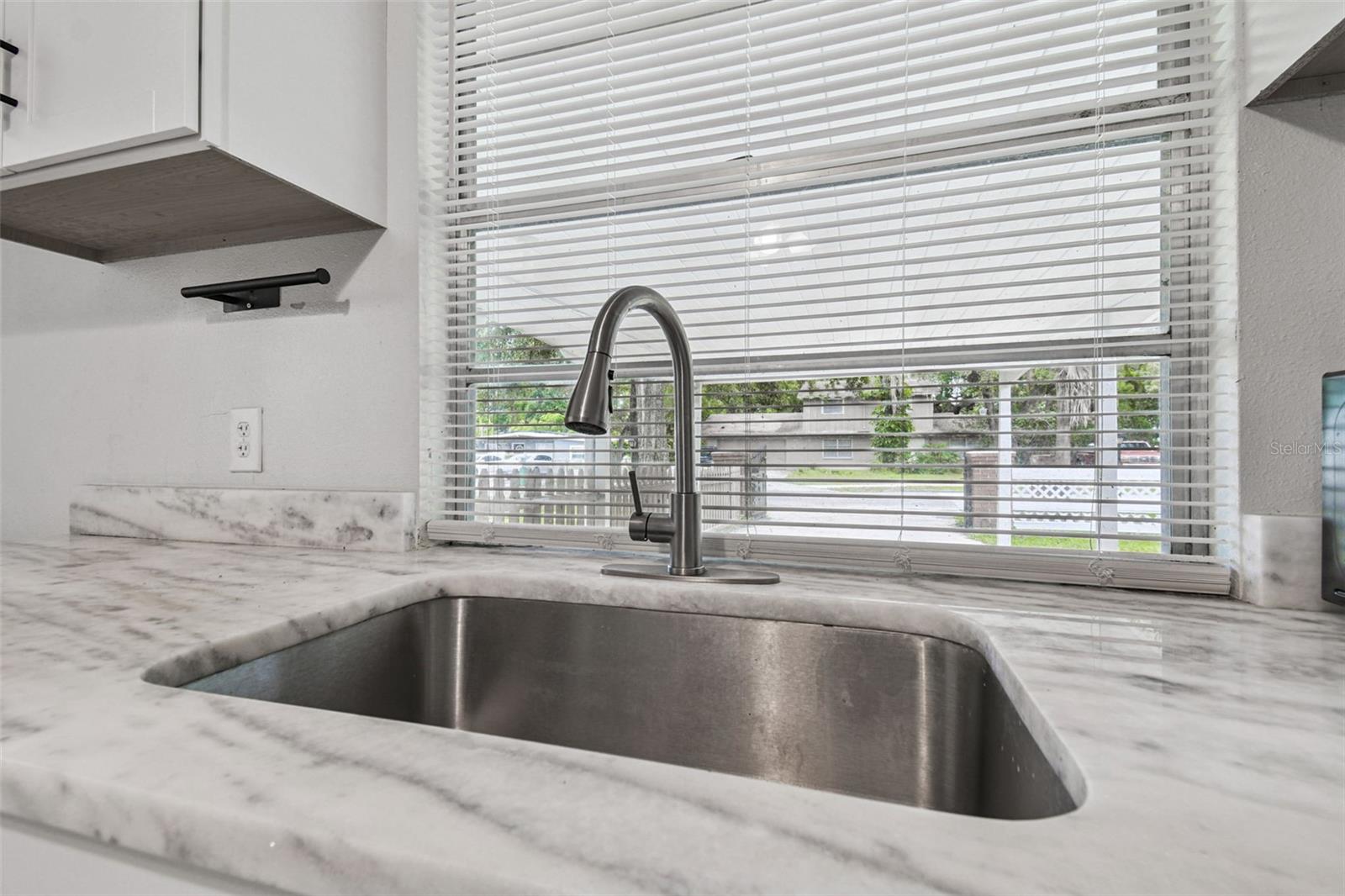 TAMPAS NORTH SIDE COUNTRY CLU - Residential Income