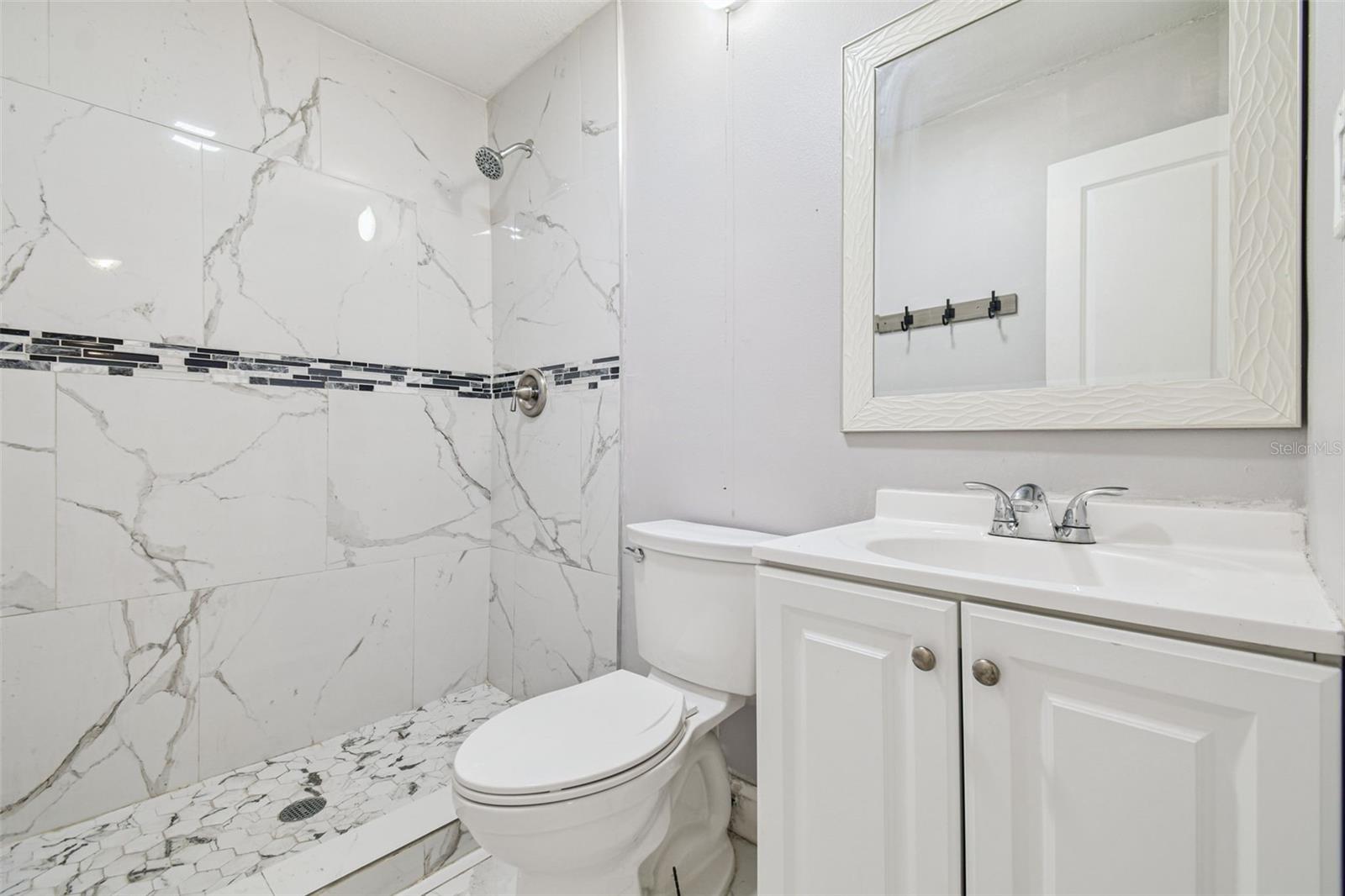 TAMPAS NORTH SIDE COUNTRY CLU - Residential Income