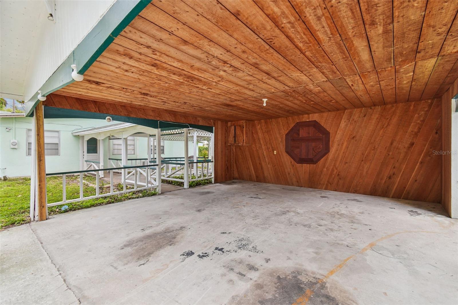 TAMPAS NORTH SIDE COUNTRY CLU - Residential Income