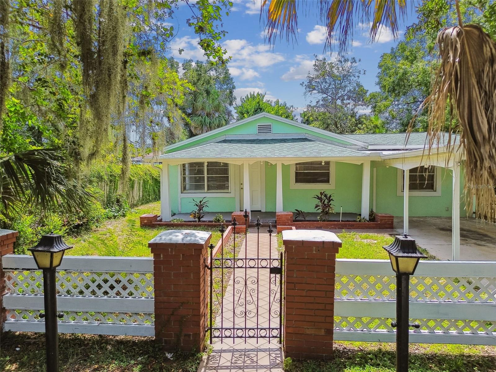 TAMPAS NORTH SIDE COUNTRY CLU - Residential Income