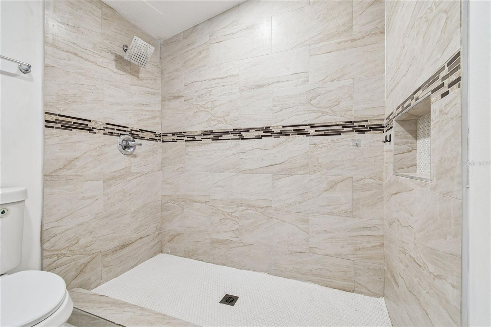 TAMPAS NORTH SIDE COUNTRY CLU - Residential Income