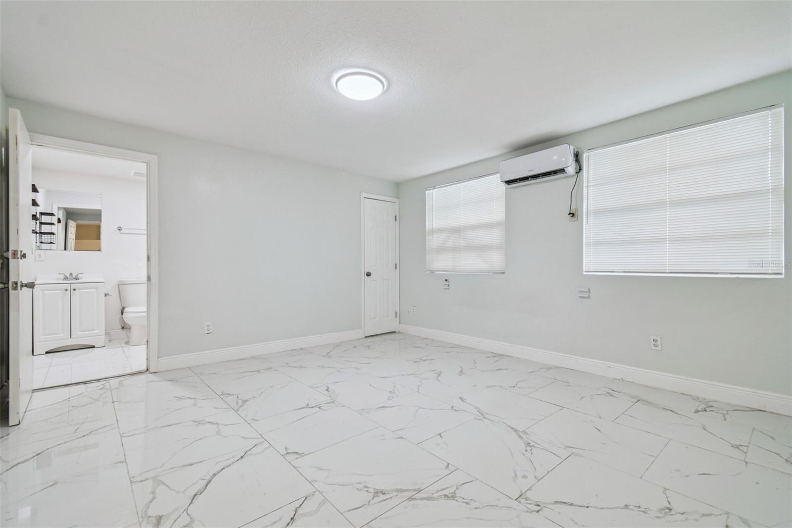 TAMPAS NORTH SIDE COUNTRY CLU - Residential Income