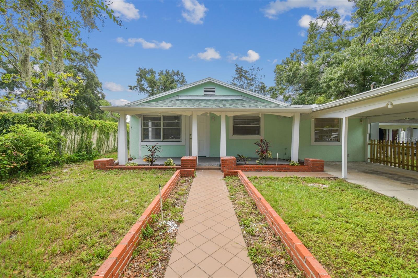 TAMPAS NORTH SIDE COUNTRY CLU - Residential Income