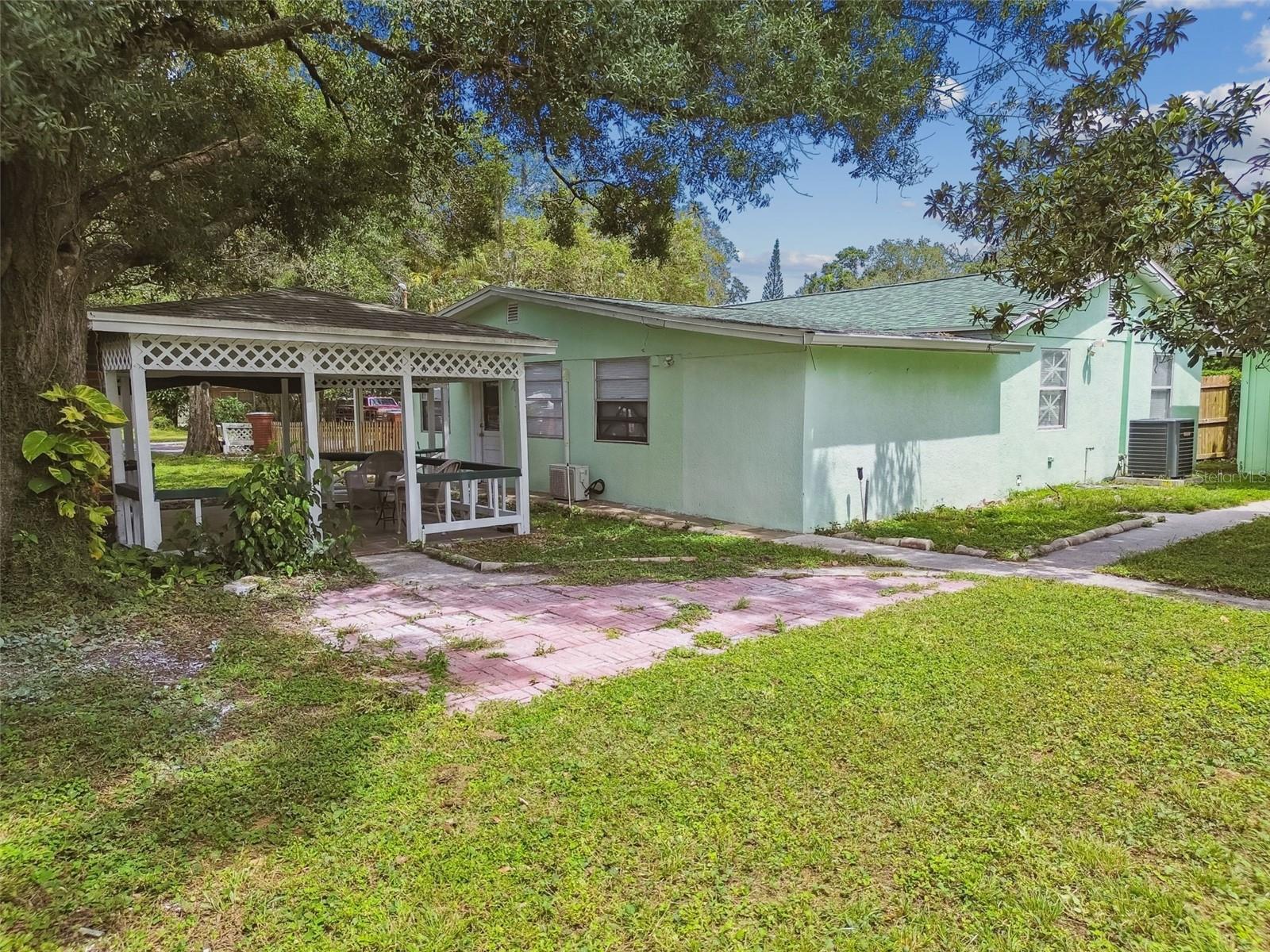 TAMPAS NORTH SIDE COUNTRY CLU - Residential Income