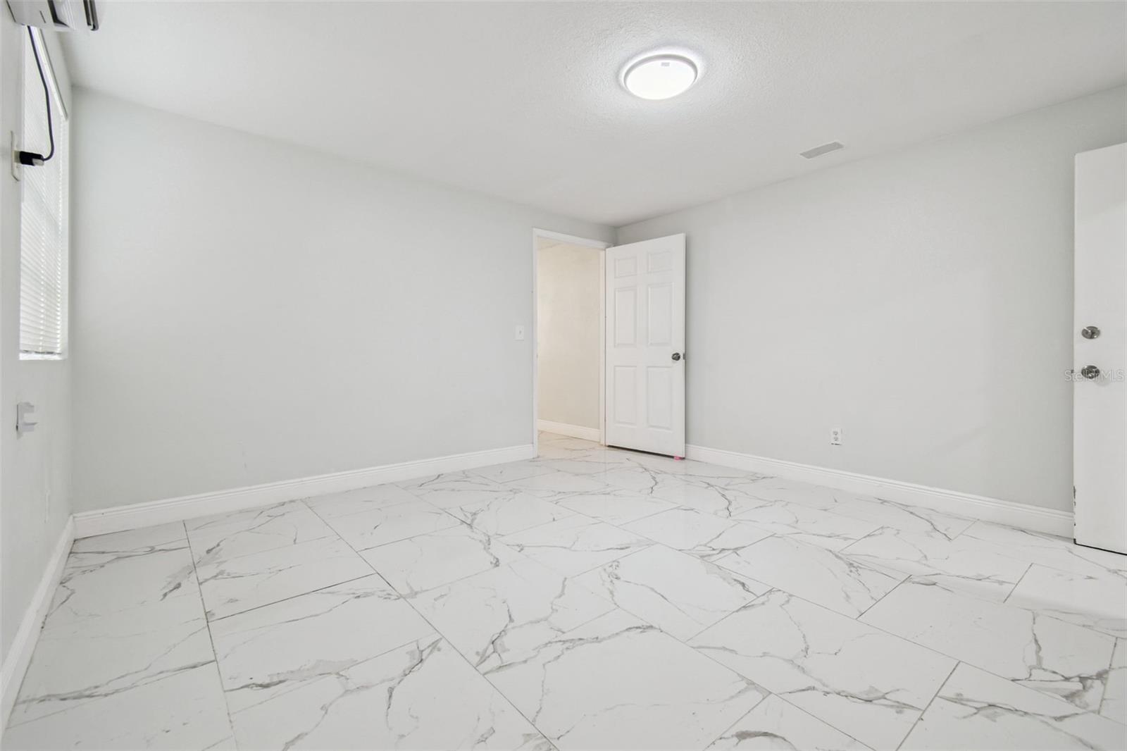 TAMPAS NORTH SIDE COUNTRY CLU - Residential Income