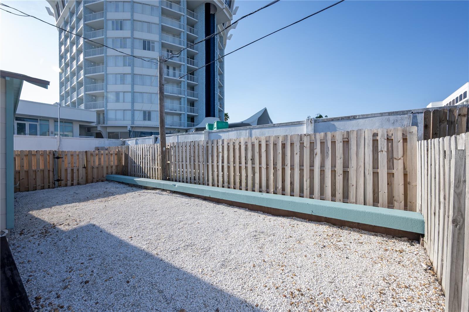 BENNETT BEACH - Residential