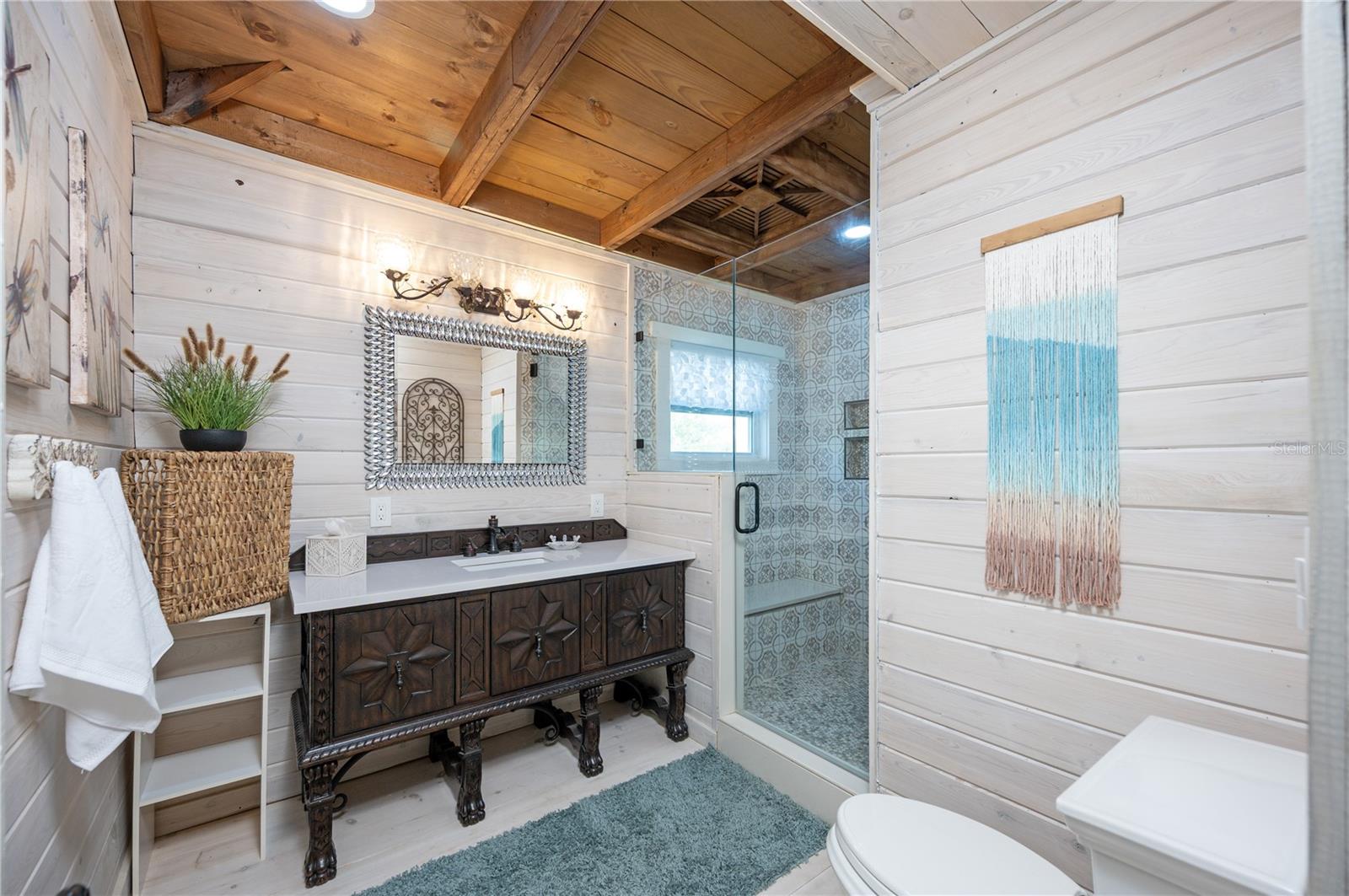 BENNETT BEACH - Residential