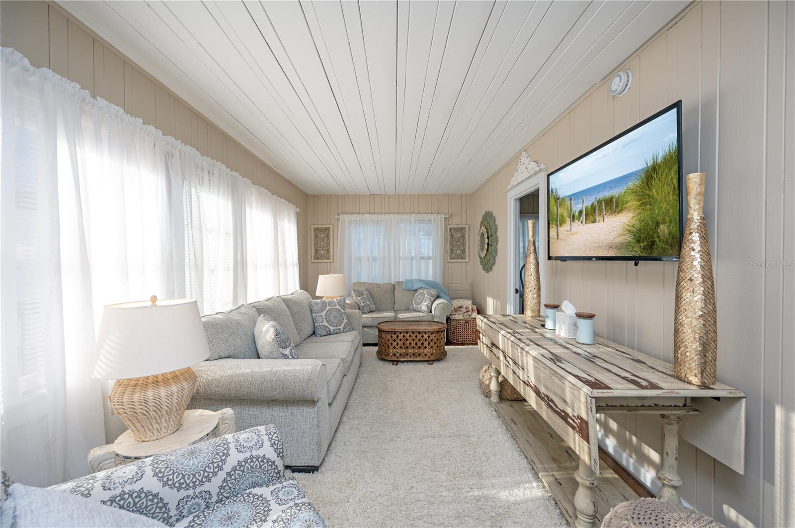 BENNETT BEACH - Residential