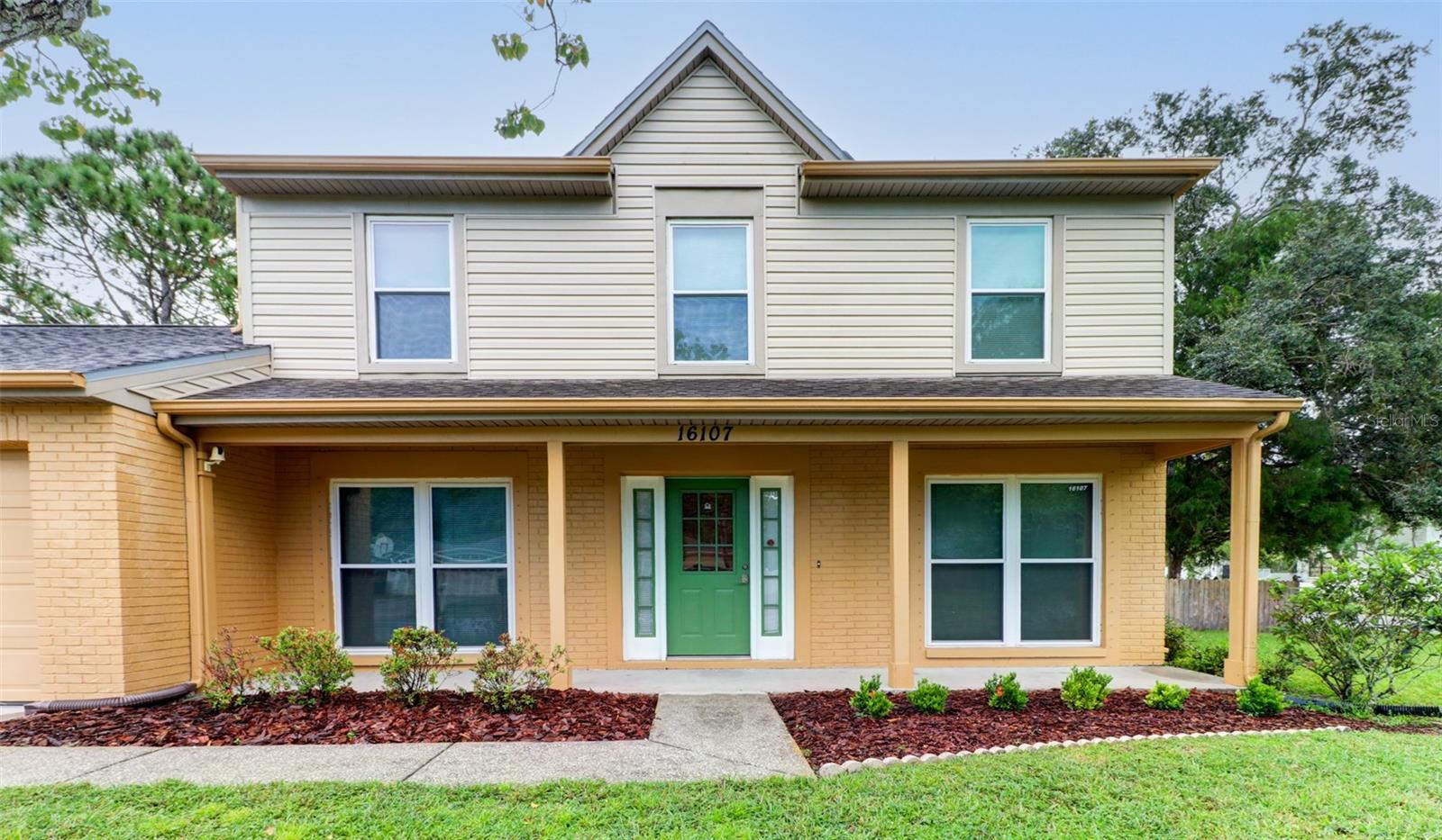 COUNTRY PLACE WEST UNIT V - Residential Lease