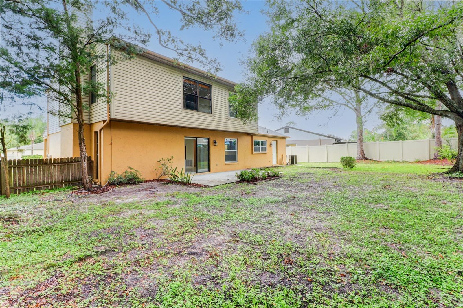 COUNTRY PLACE WEST UNIT V - Residential Lease