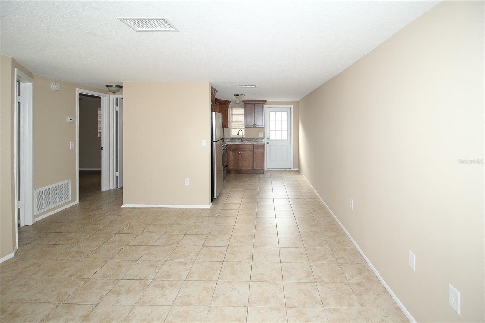 TAMPA TARPON SPGS LAND CO - Residential Lease