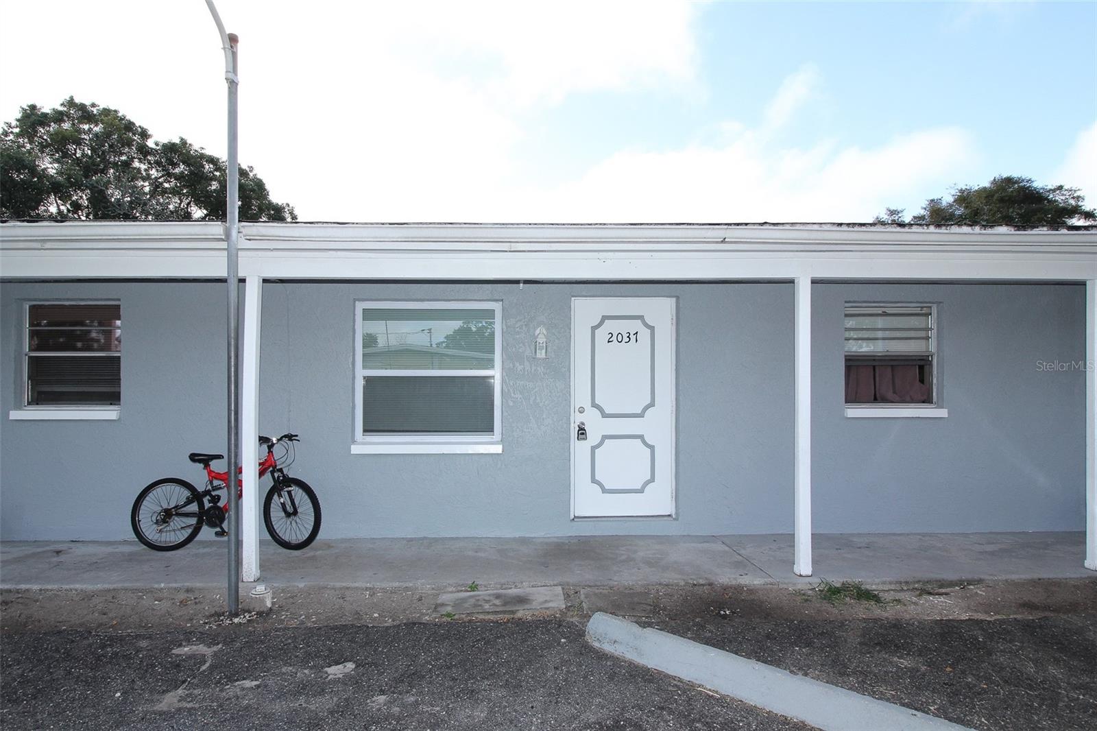 TAMPA TARPON SPGS LAND CO - Residential Lease