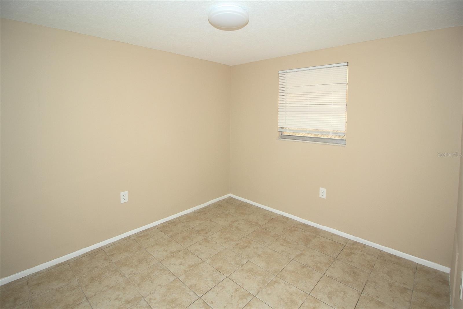 TAMPA TARPON SPGS LAND CO - Residential Lease