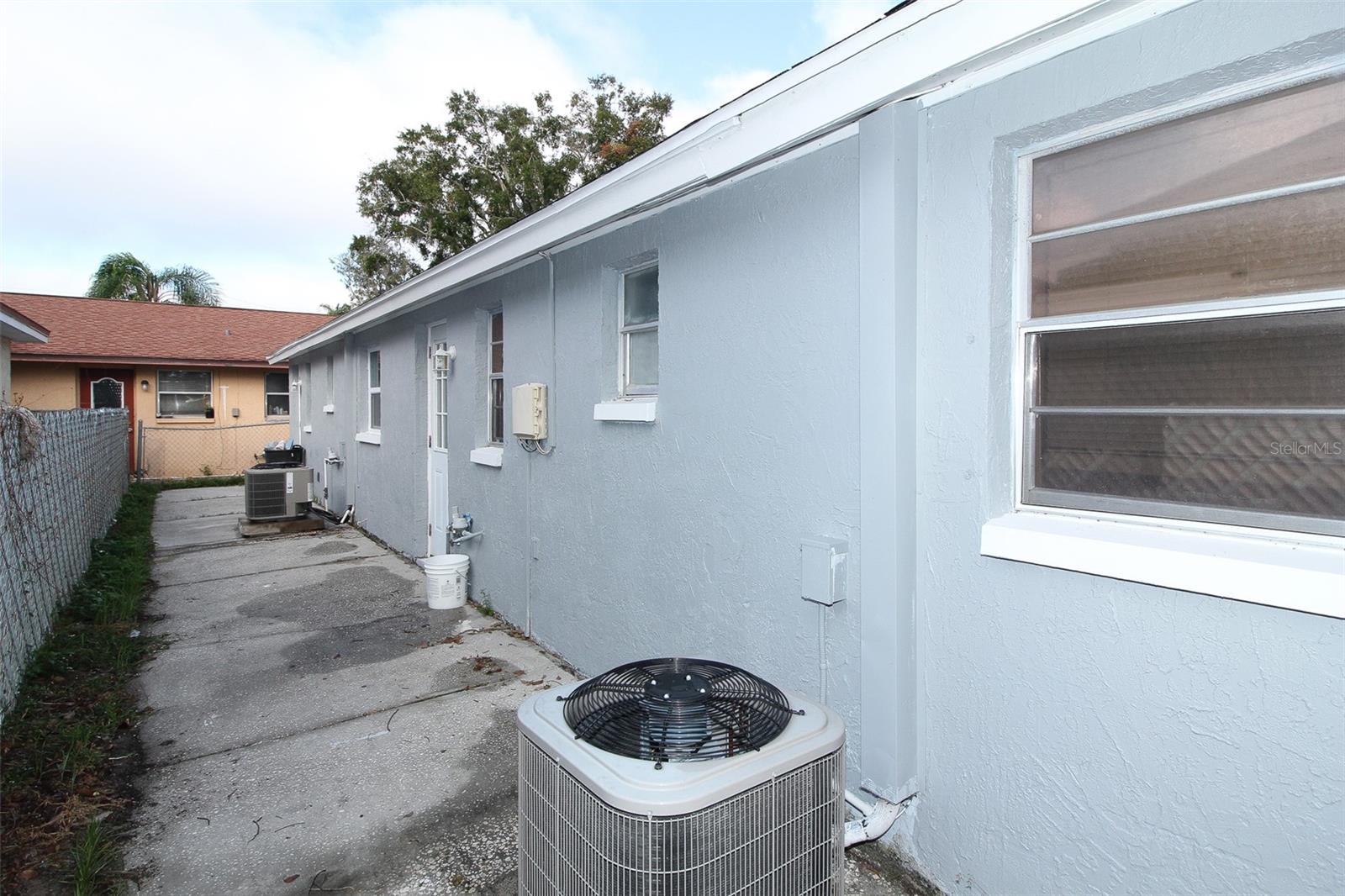 TAMPA TARPON SPGS LAND CO - Residential Lease