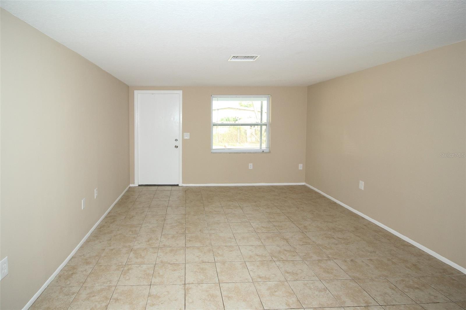 TAMPA TARPON SPGS LAND CO - Residential Lease