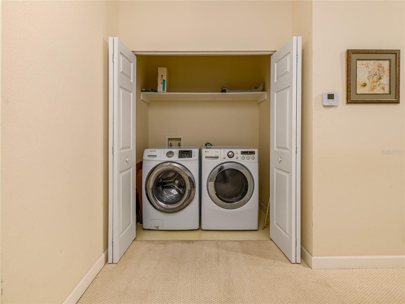 TOWNHOMES ON LINCOLN - Residential