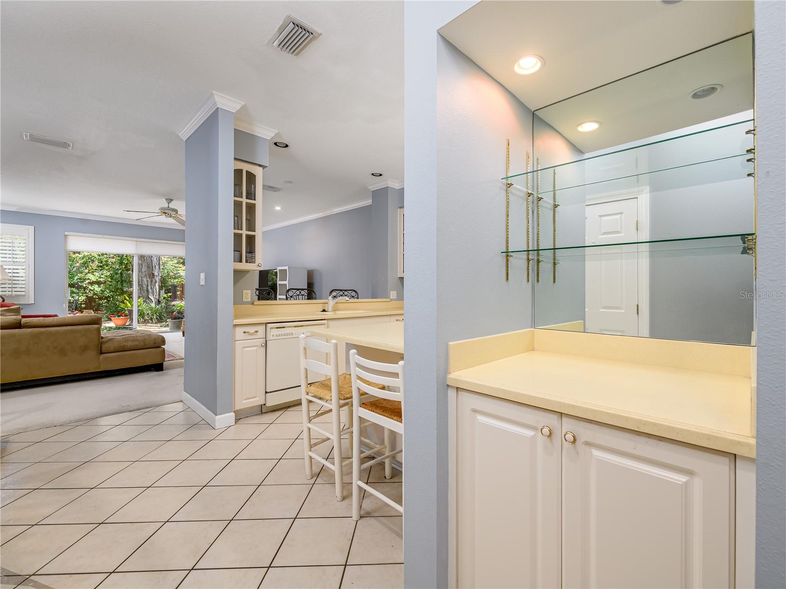 TOWNHOMES ON LINCOLN - Residential