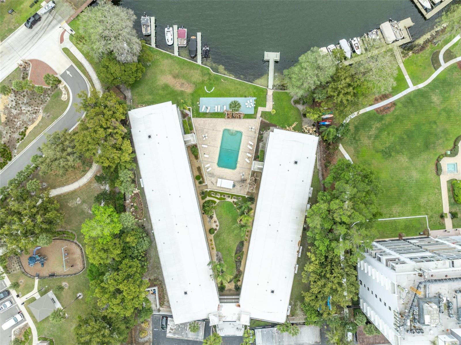 MAITLAND HARBOUR APTS - Residential