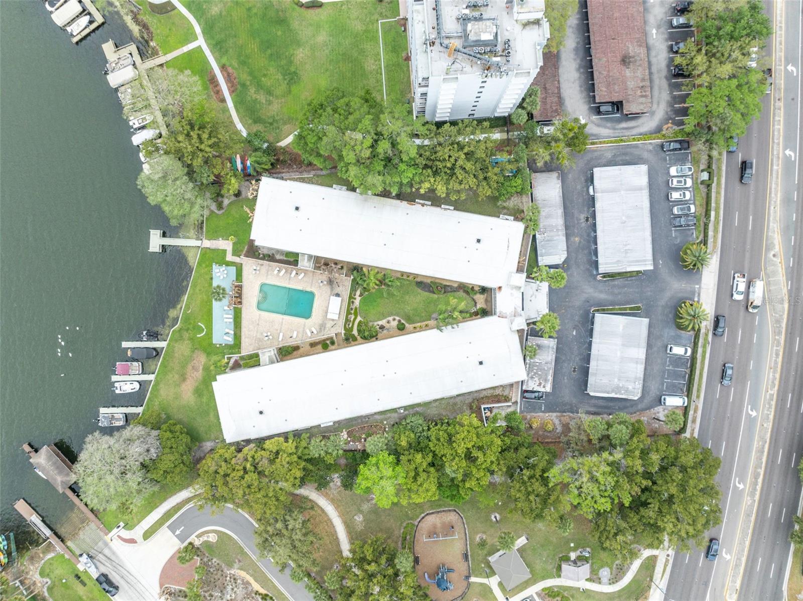 MAITLAND HARBOUR APTS - Residential