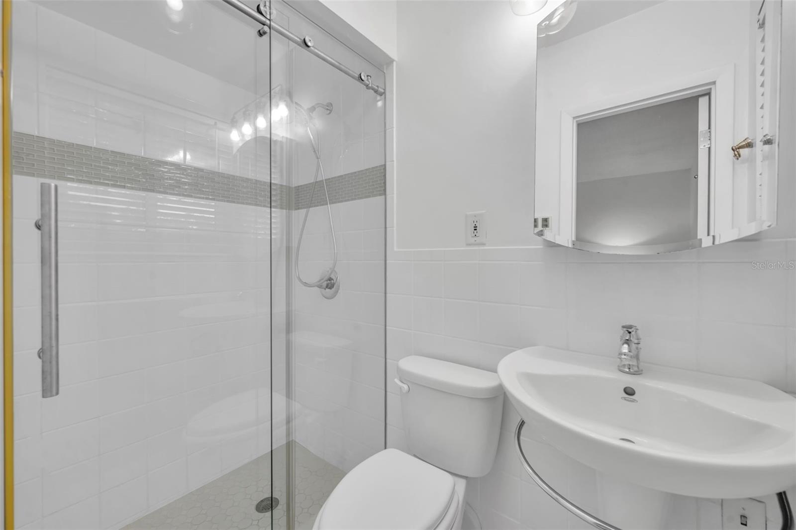 MAITLAND HARBOUR APTS - Residential