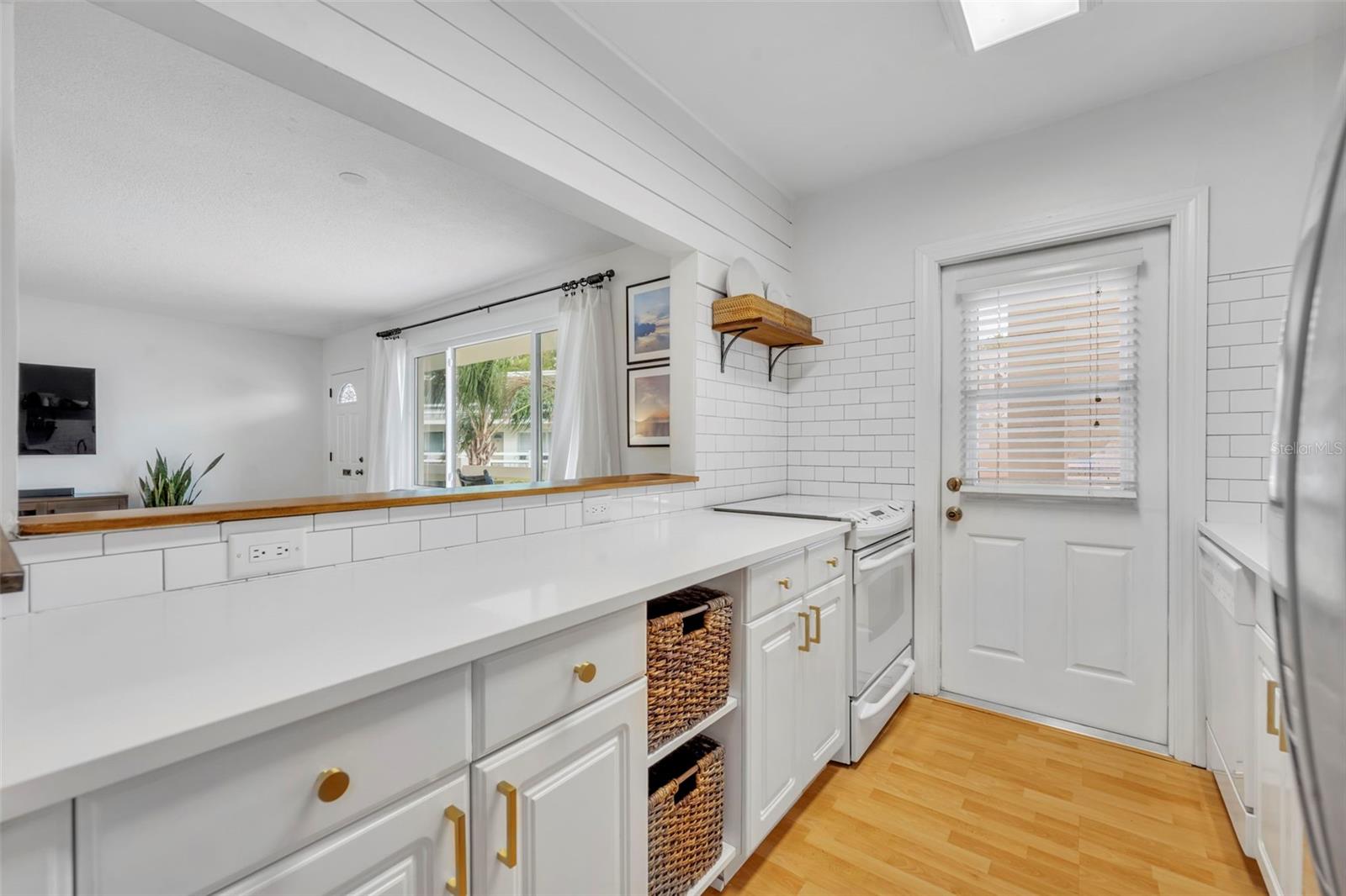 MAITLAND HARBOUR APTS - Residential