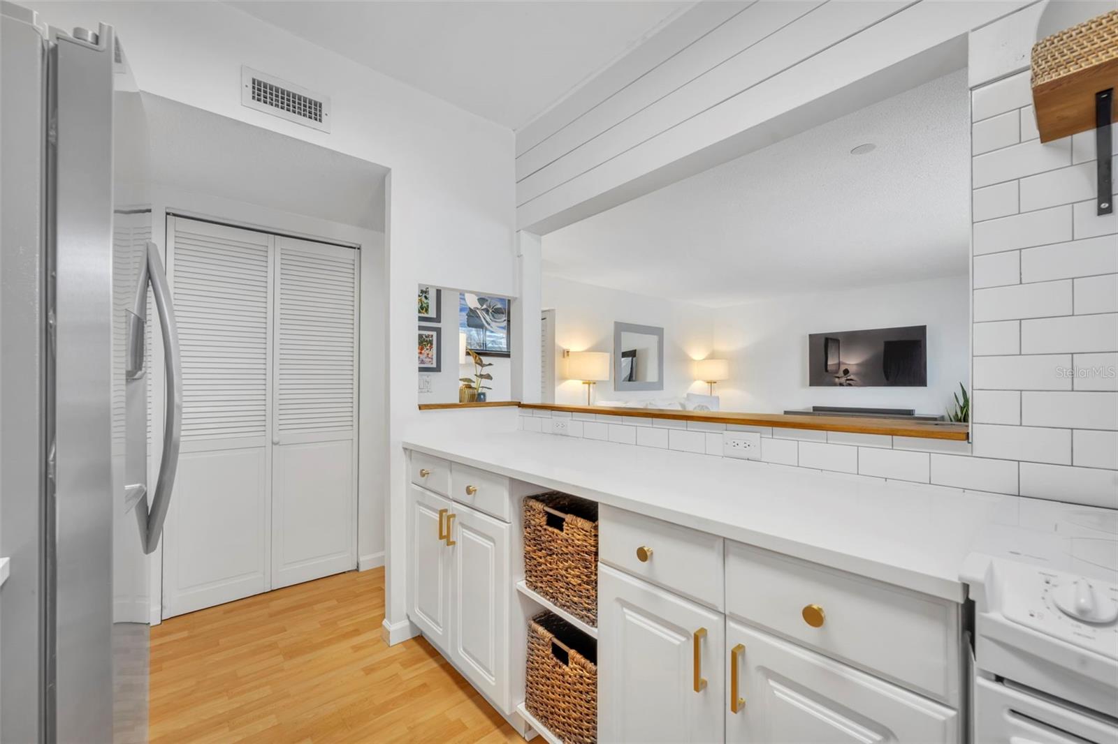 MAITLAND HARBOUR APTS - Residential