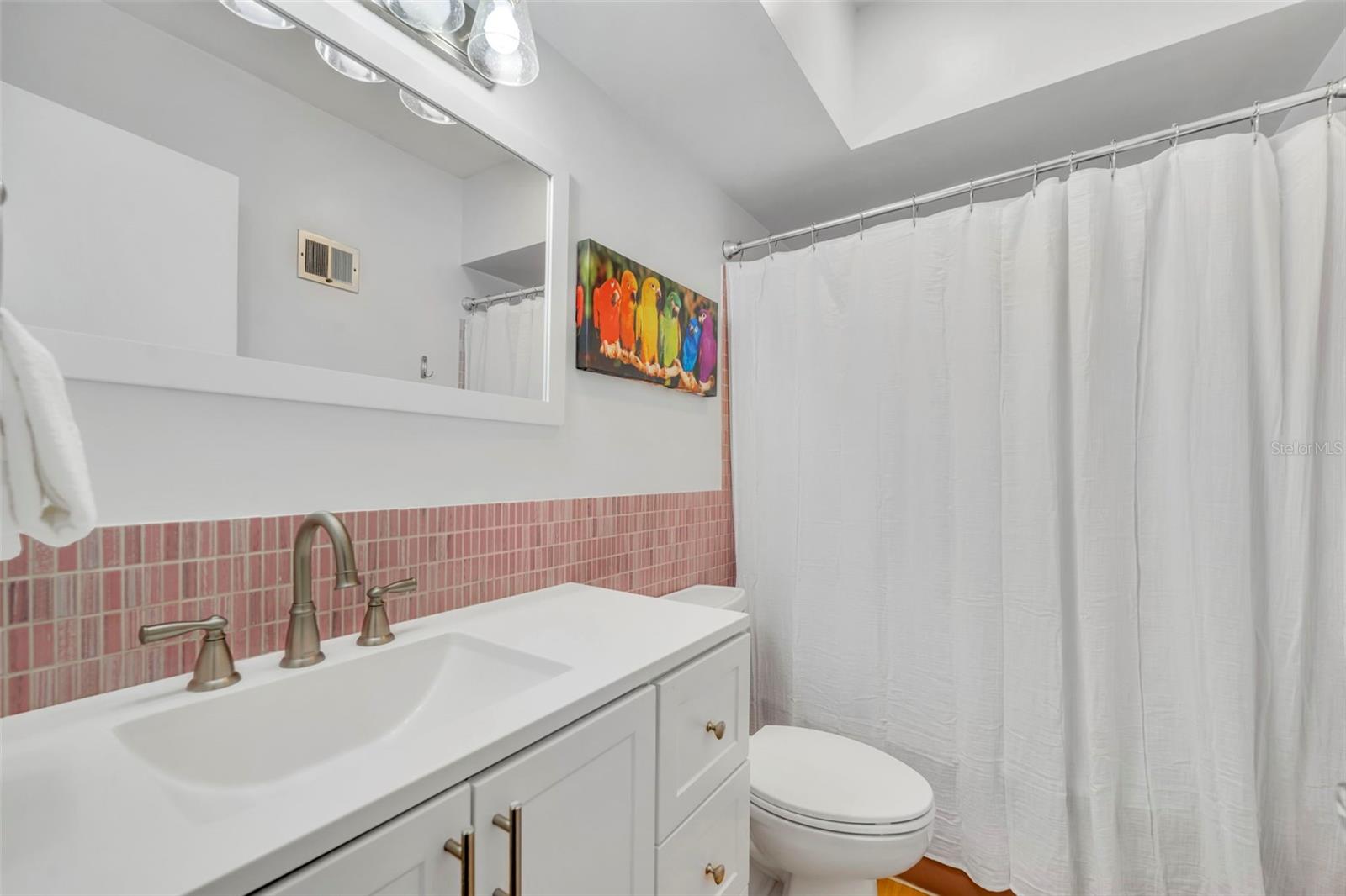 MAITLAND HARBOUR APTS - Residential