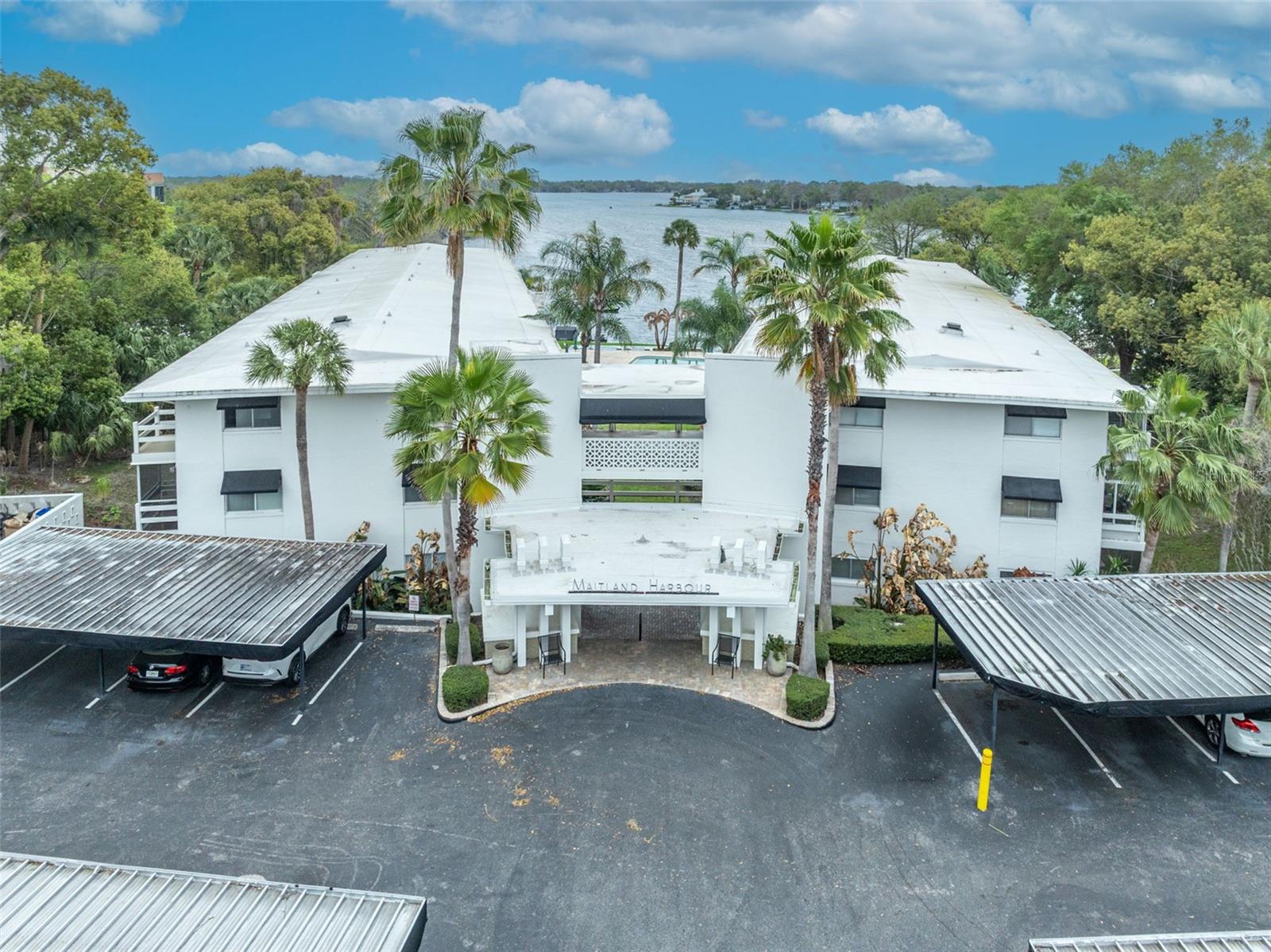 MAITLAND HARBOUR APTS - Residential