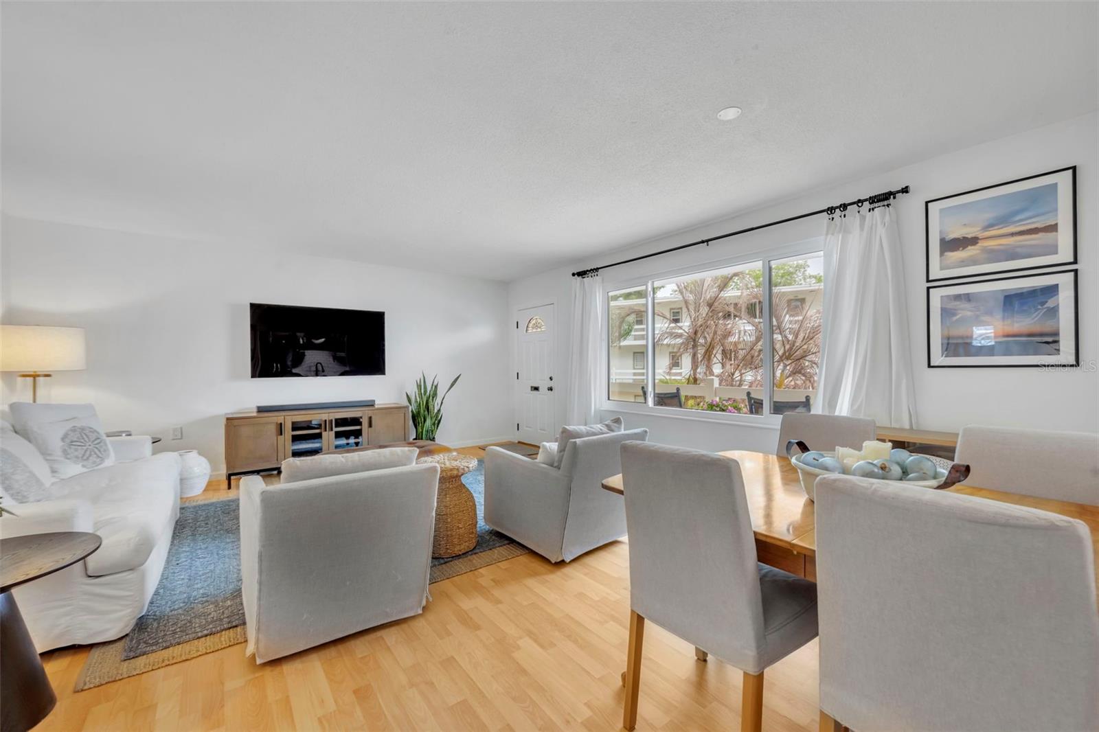 MAITLAND HARBOUR APTS - Residential