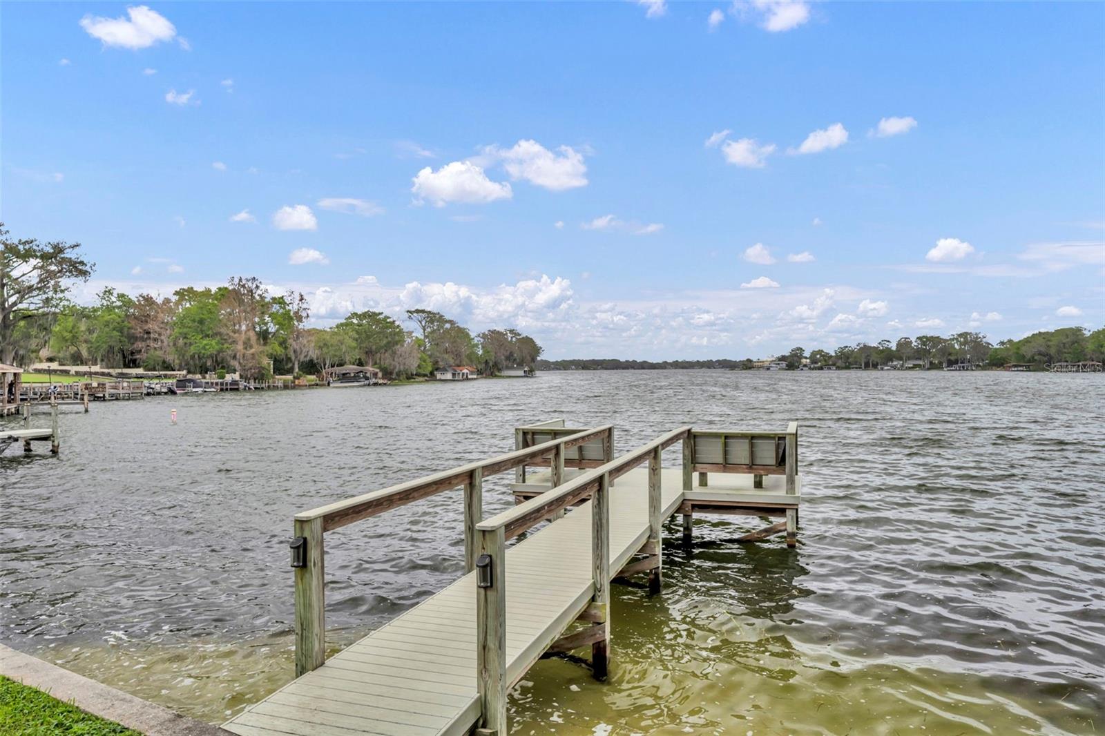 MAITLAND HARBOUR APTS - Residential