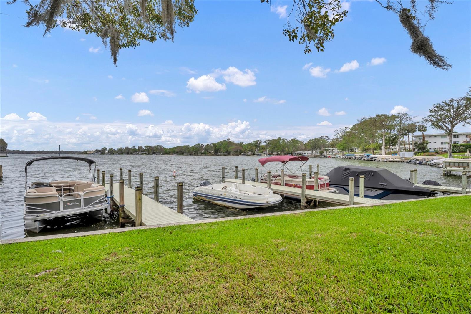 MAITLAND HARBOUR APTS - Residential